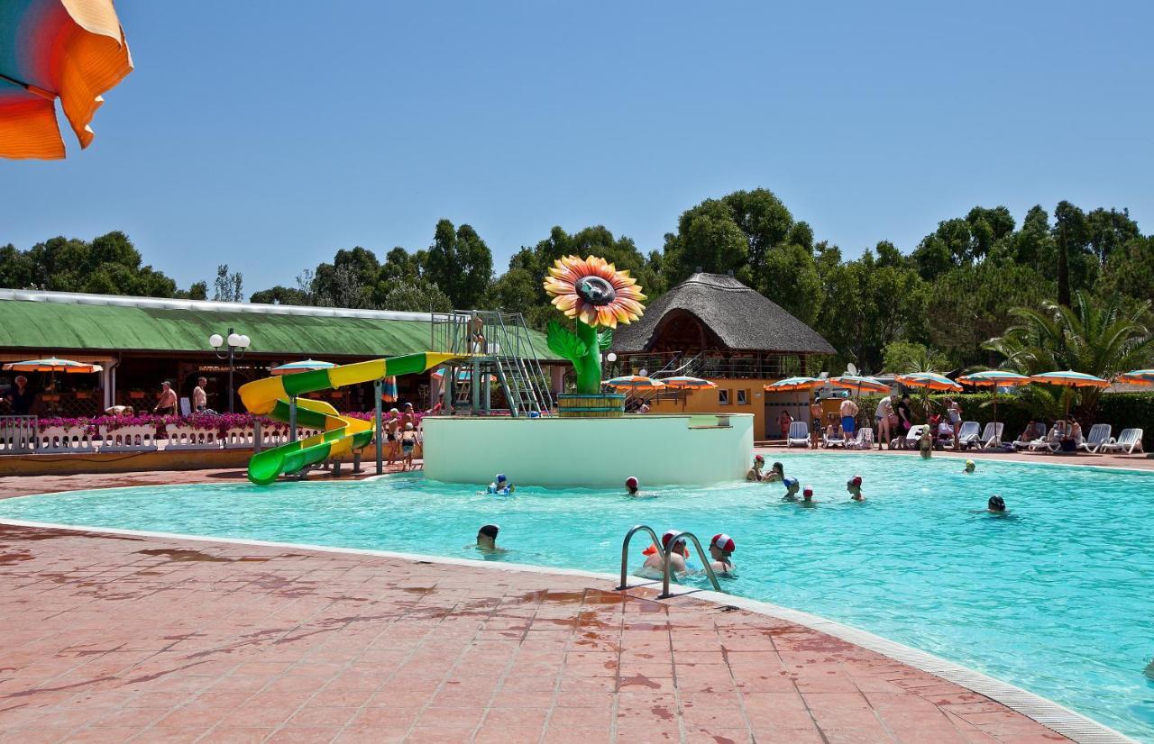 Happy Camp Mobile Homes In Camping Village Free Time Marina Di Bibbona Exteriér fotografie